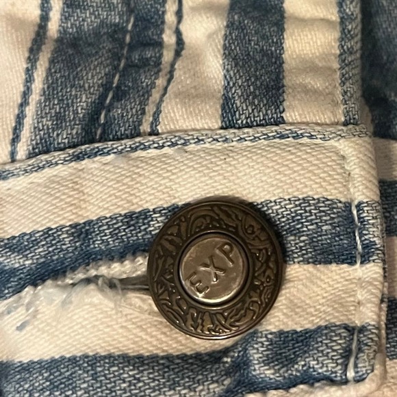 Vintage 90s Express High Rise Mom Blue Striped Knee Length Shorts Size 9/10 - Picture 5 of 9